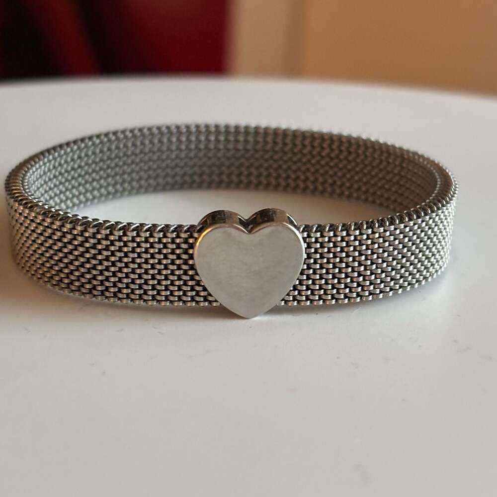 Tiffany. & Co Somerset Mesh Heart Bracelet Silver Charm Bracelet - Picture 3 of 8